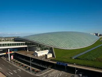 Edifício alto com estrutura de aço para aeroporto