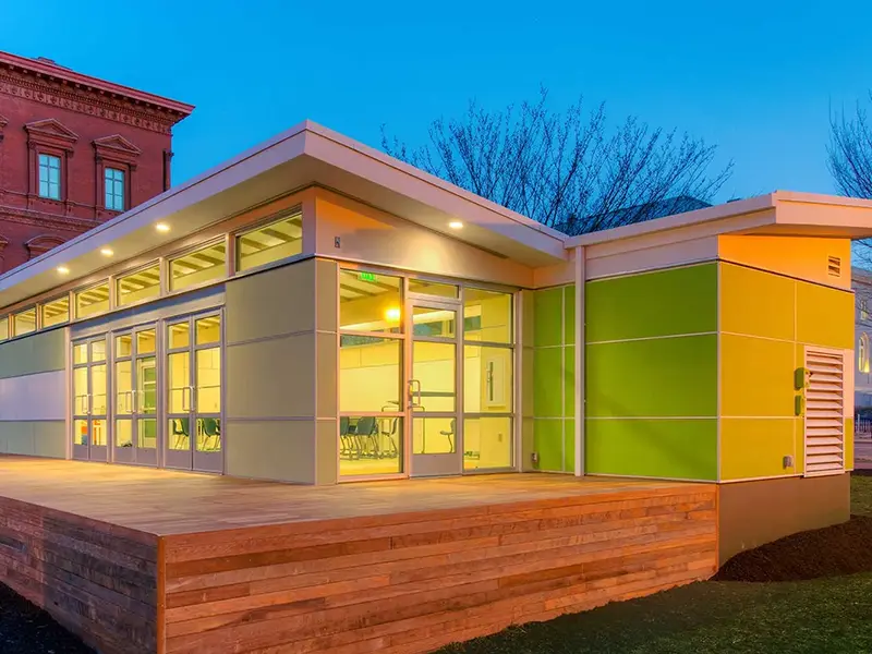 Edifício escolar modular de aço