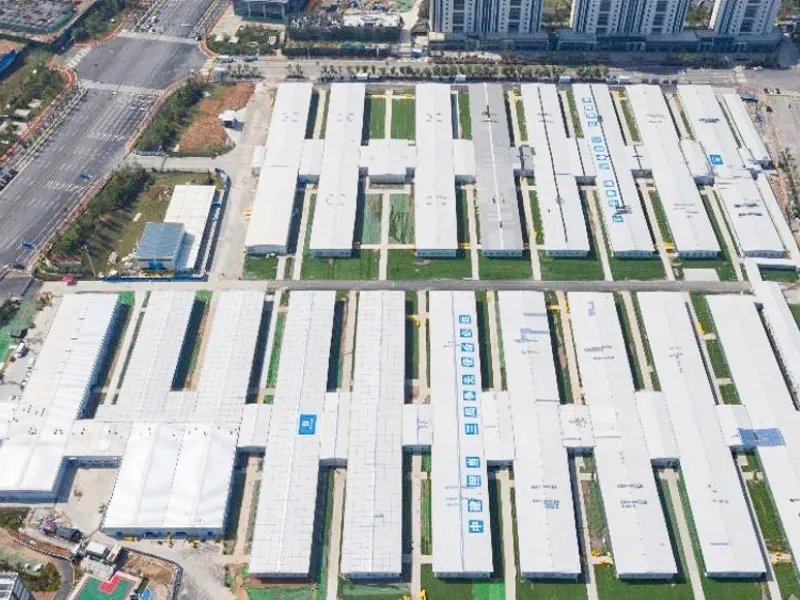 Edifício hospitalar modular com estrutura de aço