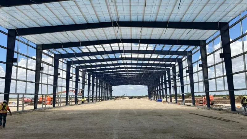 Construção de aço com estrutura de portal