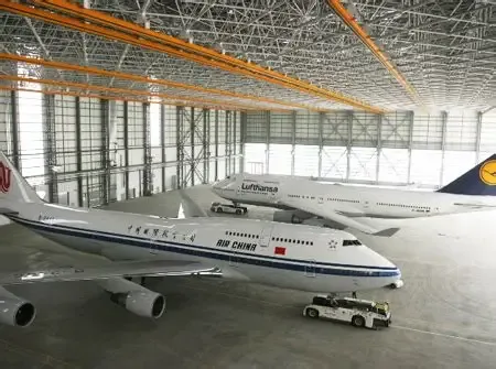 Hangar de manutenção de estrutura de aço